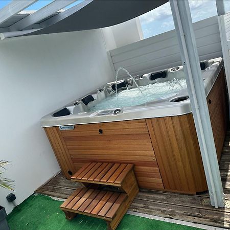 Appart'Eden : Vue Panoramique Sur Saint-Denis Apartamento Sainte-Clotilde Exterior foto