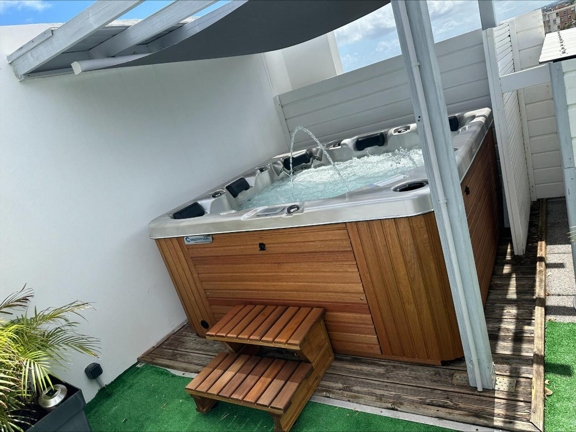 Appart'Eden : Vue Panoramique Sur Saint-Denis Apartamento Sainte-Clotilde Exterior foto
